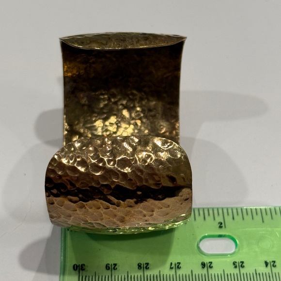 🦋 Magical Artisan Butterfly Cuff – Handmade Bronze Beauty from Mexico 🇲🇽❤️🦋🦋 - Picture 7 of 14